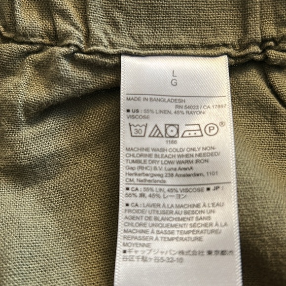 Banana Republic (2 pair) linen shorts, size L - Picture 16 of 16